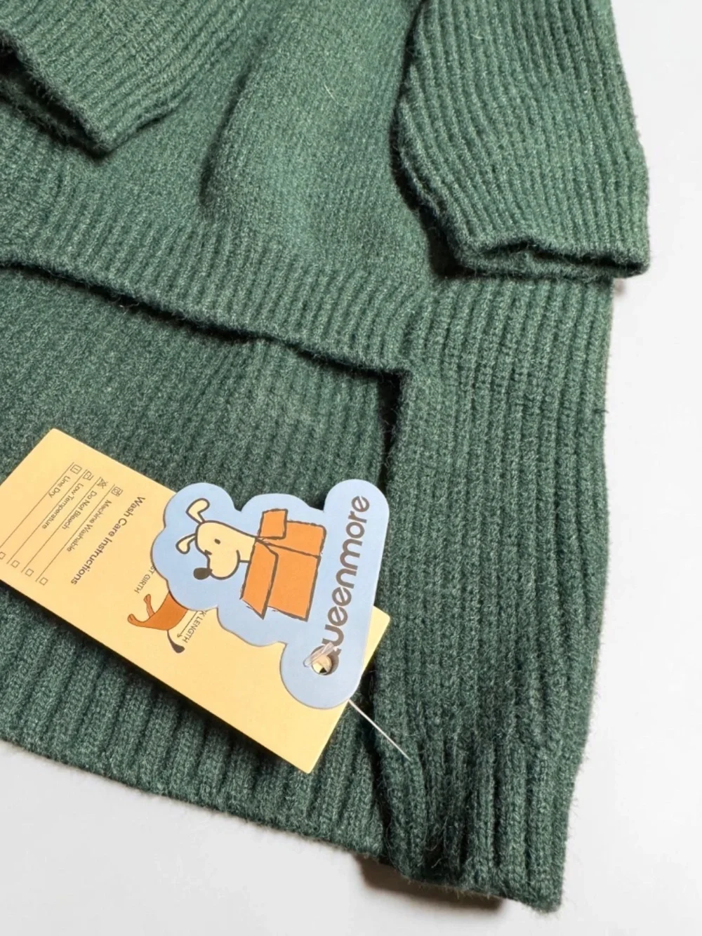 Queenmore Green Knit Dog Sweater Turtleneck Medium NWT